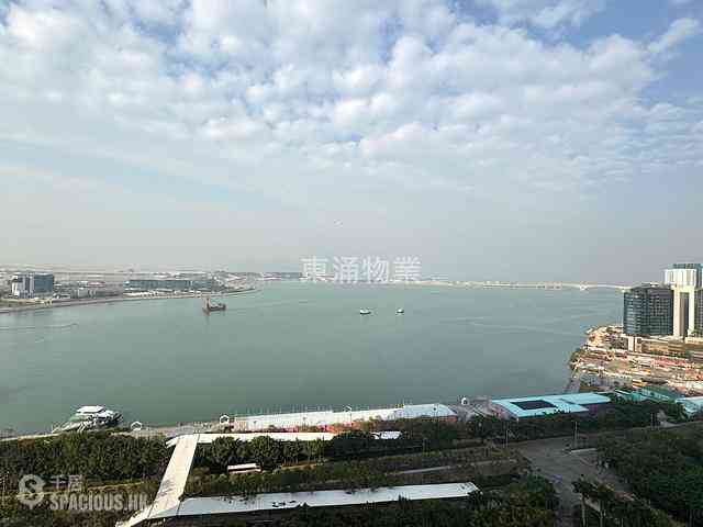 Tung Chung - Seaview Crescent Block 3 02