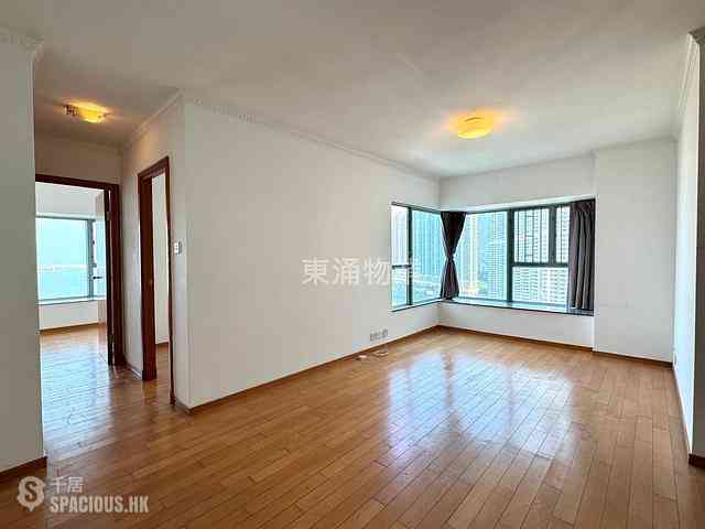 Tung Chung - Seaview Crescent Block 3 03