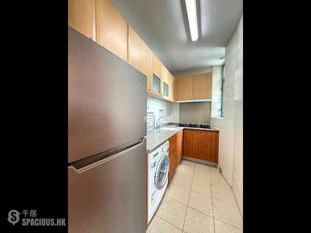 Tung Chung - Seaview Crescent Block 3 04