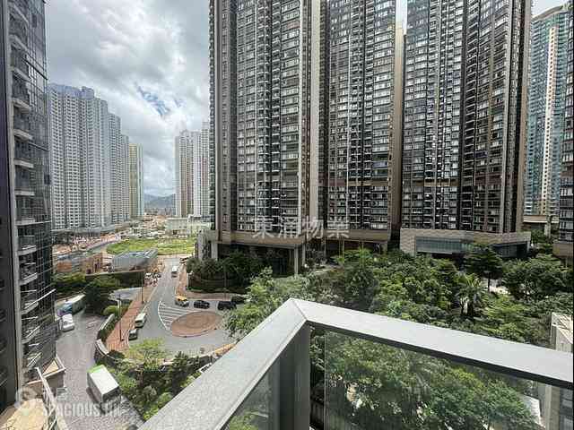 Tung Chung - Century Link Phase 2 Tower 2B 04