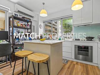Mid Levels Central - Ying Fai Court 14