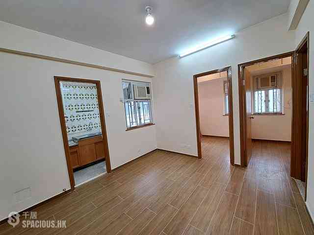 Wan Chai - Tung Kai Building 03