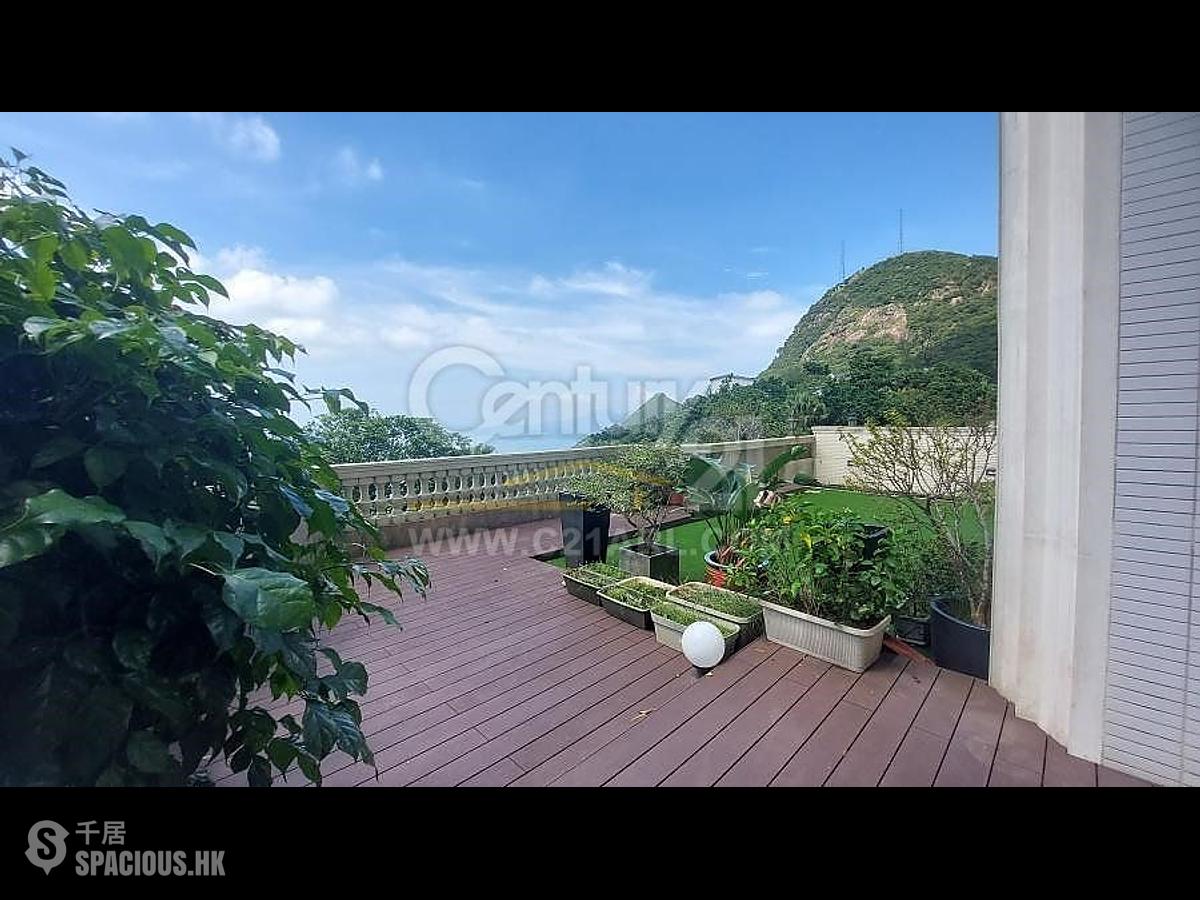 The Peak - The Mount Austin 01