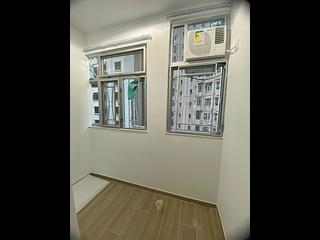 Mid Levels West - Sung Ling Mansion 07