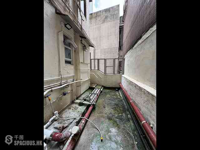 Wan Chai - Wai Hay Mansion 09
