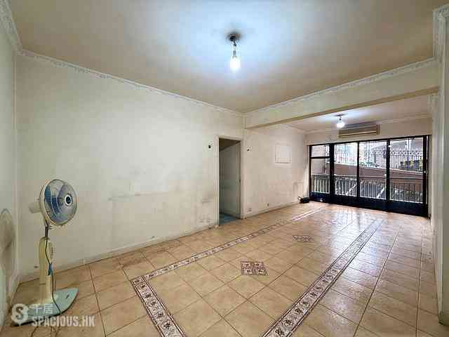 Sai Ying Pun - Rhine Court Block C 01