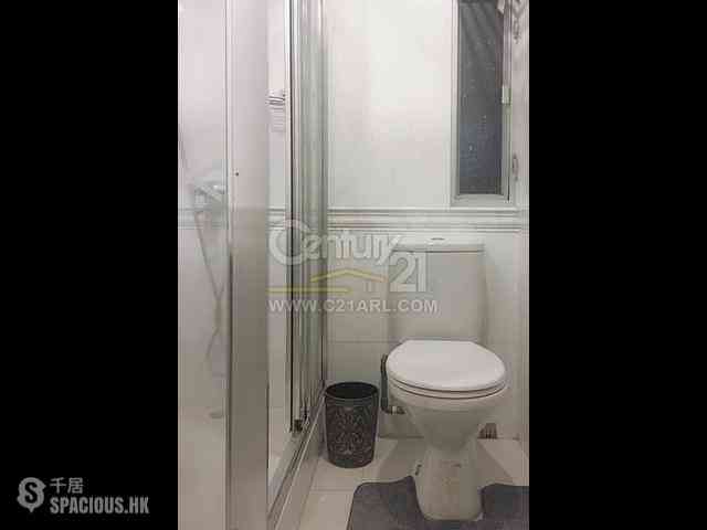 Causeway Bay - Vincent Mansion 07