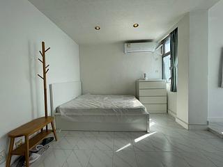 Shek Tong Tsui - Chester Court 02