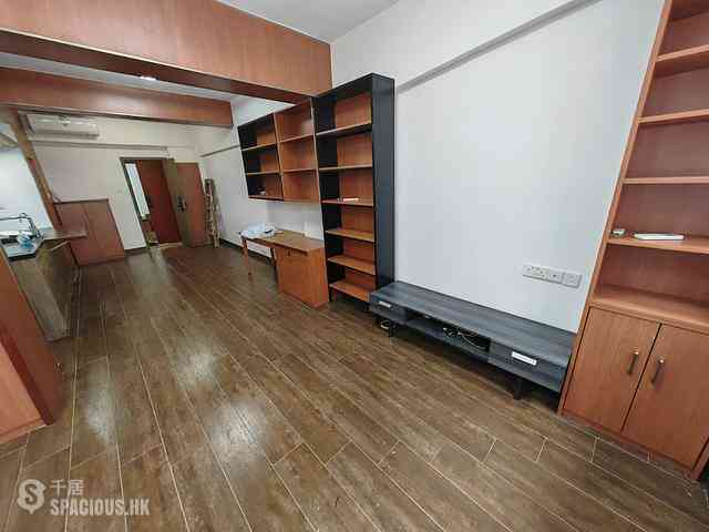 Wan Chai - Wan Fat House 11