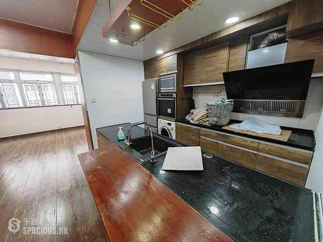 Wan Chai - Wan Fat House 15
