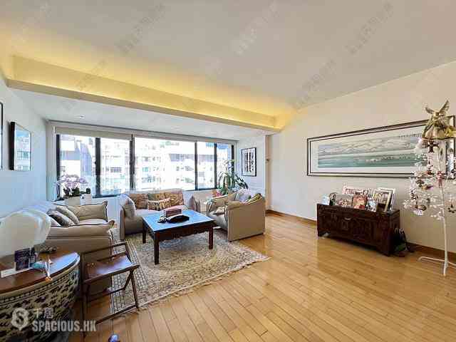 Mid Levels Central - Wing Hong Mansion 01