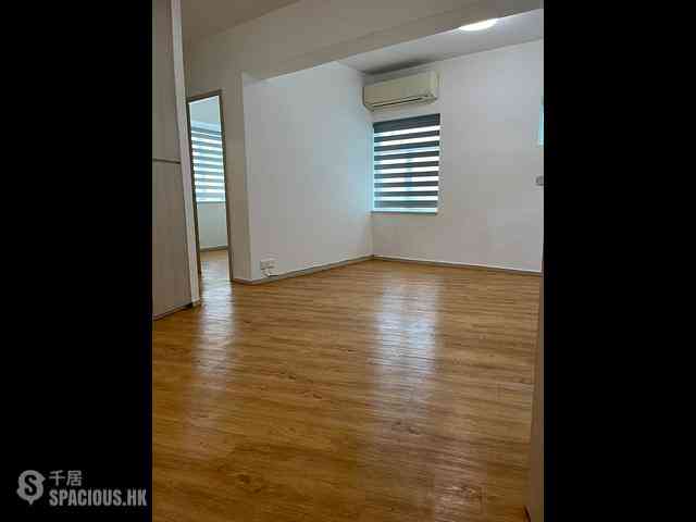 Tai Hang - Wing Hing Court 02
