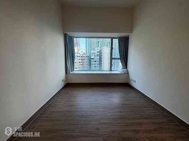 West Kowloon - The Waterfront Phase 2 Block 7 03