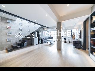 Mid Levels Central - Merry Court 03