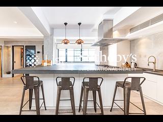 Mid Levels Central - Merry Court 10