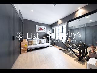 Mid Levels Central - Merry Court 14