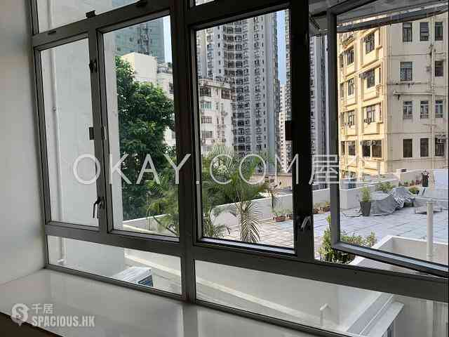 Tai Hang - 15-16, Li Kwan Avenue 01