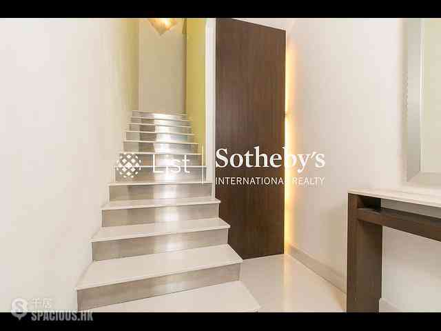 Chung Hom Kok - 33, Cape Road 12