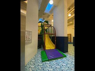 Pok Fu Lam - Greenery Garden Block B 03