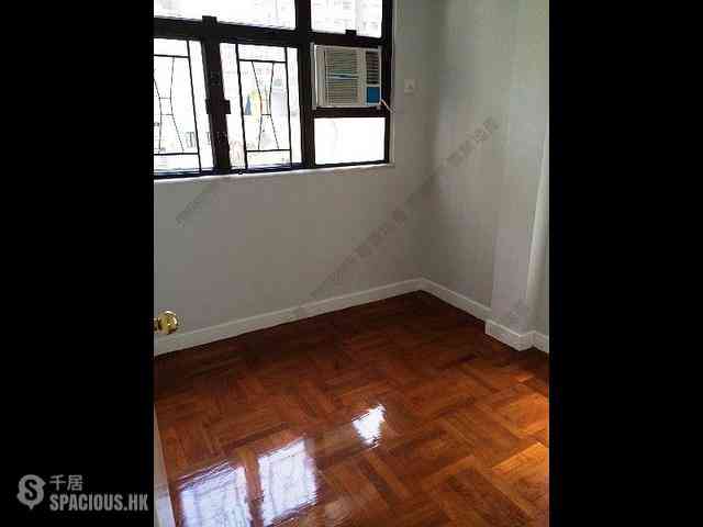 Poho - 176-178, Hollywood Road 01