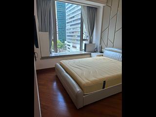 Wan Chai - The Avenue 06