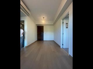 Tseung Kwan O - Savannah Block 3C 02