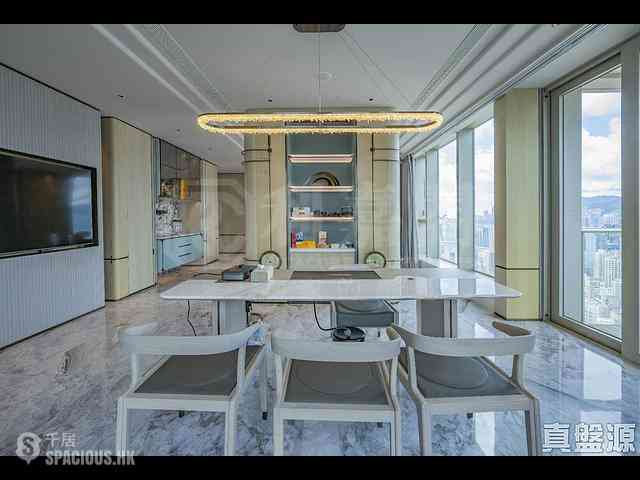 Yau Ma Tei - The Coronation Tower 7 09