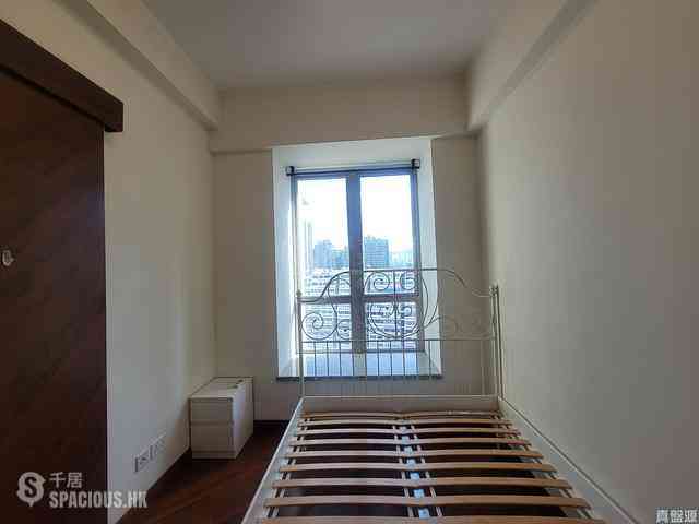 Yau Ma Tei - The Coronation Tower 7 10