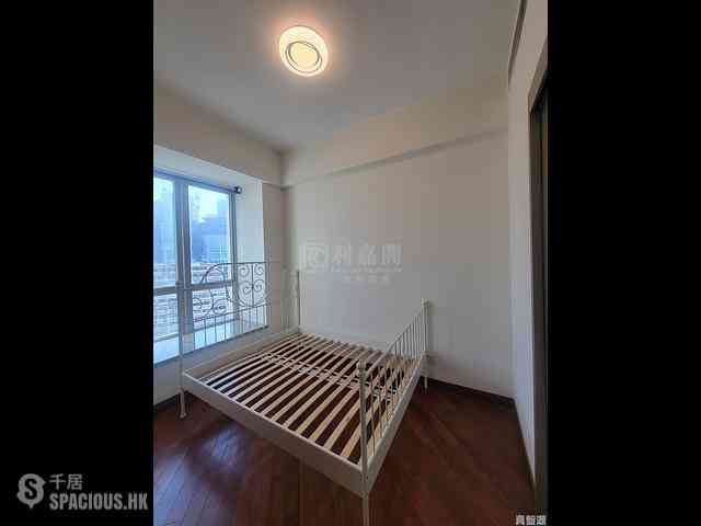 Yau Ma Tei - The Coronation Tower 7 11