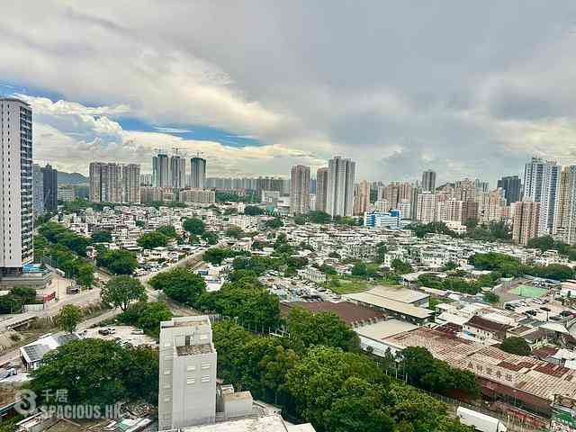 Yuen Long - The Brand 03