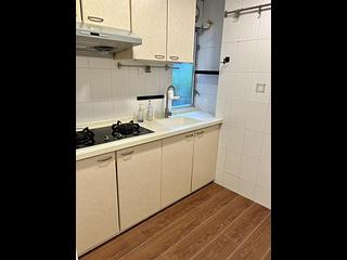 Sai Ying Pun - Hang Yue Building 04