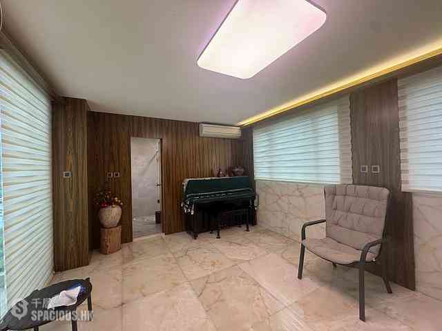 Tung Chung - Tung Chung Crescent Phase 2 Block 9 06