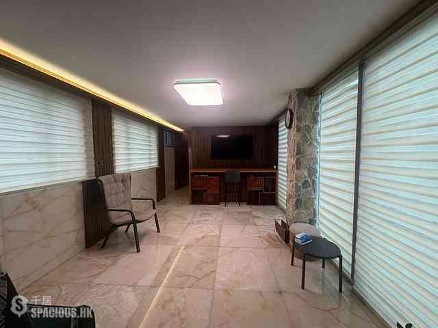 Tung Chung - Tung Chung Crescent Phase 2 Block 9 09