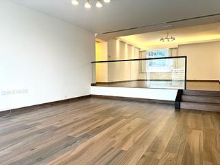 Mid Levels Central - Garden Terrace 02