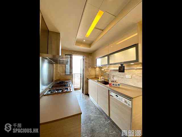 Jordan - Grand Austin Block 2 14