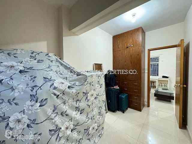 Poho - 152-154, Hollywood Road 05