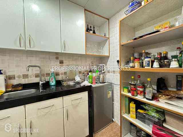 Poho - 152-154, Hollywood Road 09