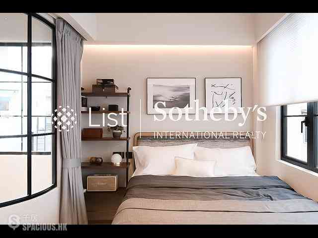 Central - 52, Gage Street 05