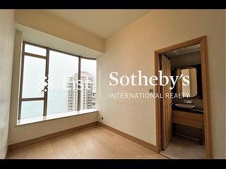 Kennedy Town - Cadogan 05