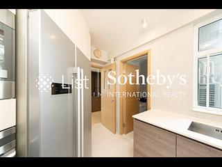 Mid Levels Central - Robinson Place 15
