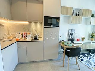 Sai Ying Pun - No.8 Hing Hon Road (Resiglow-Bonham) 06