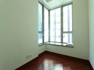 Wan Chai - The Avenue Phase 2 04