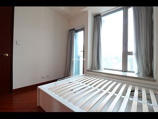 Wan Chai - The Avenue Phase 2 05