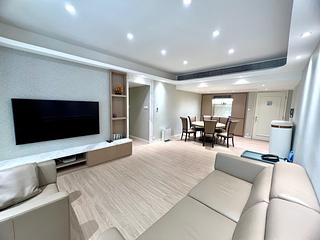 Wan Chai - Convention Plaza Apartments 09