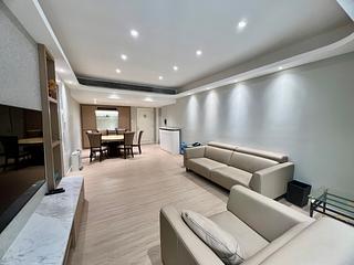 Wan Chai - Convention Plaza Apartments 10