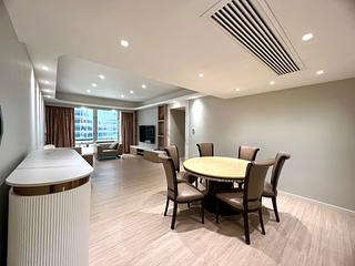 Wan Chai - Convention Plaza Apartments 11