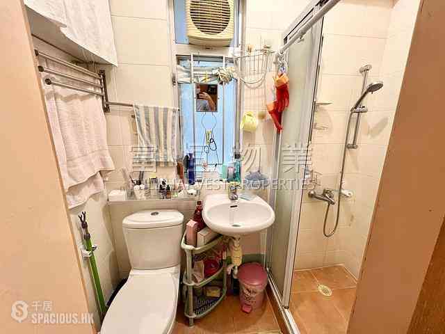 Wan Chai - 50-52, Morrison Hill Road 07