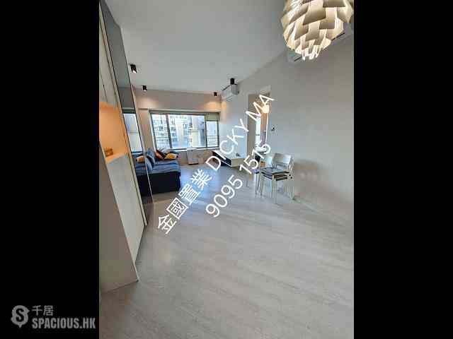 West Kowloon - Sorrento 01