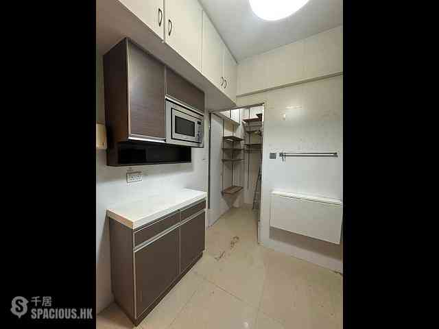 Quarry Bay - Lido Apartments 02