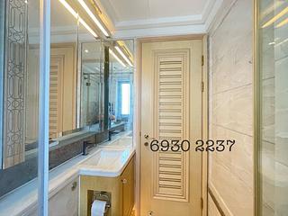 Sai Ying Pun - 63, Pokfulam 06
